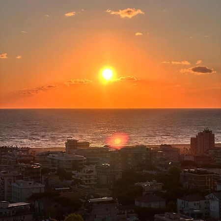 Panoramico Appartamento Vista Mare Rimini Bagian luar foto